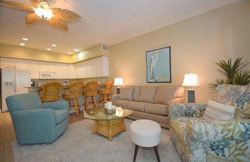 Independence Square Condo | Ocean Side Beach Front Unit 403 2/2 Bed/Bath