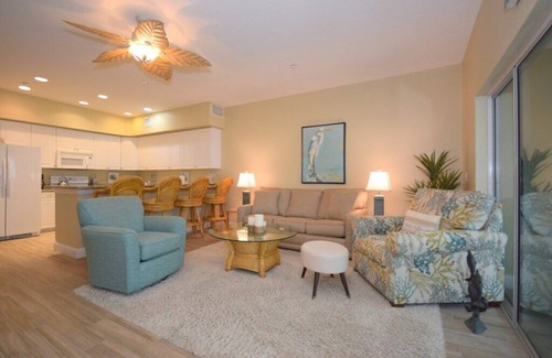Independence Square Condo | Ocean Side Beach Front Unit 403 2/2 Bed/Bath