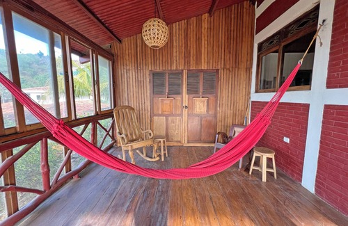 San Juan del Sur House | Ocean View 2 Bedroom, 2 Bath House: 50m2 Deck, hammocks; 300m to Center San Juan