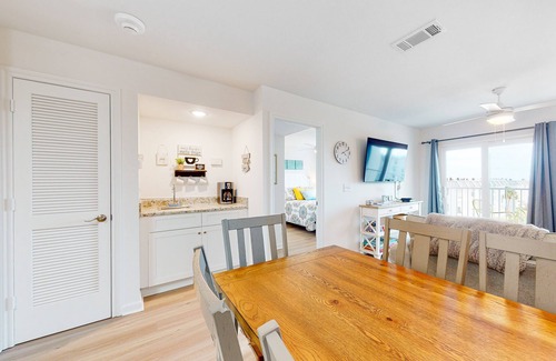Fort Morgan Condo | Ocean-view condo with central AC, indoor pool, & gym - sunsets on the beach