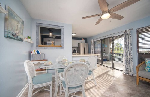 Estate Altona Apartment | Ocean View Oasis: 2BR/2BA