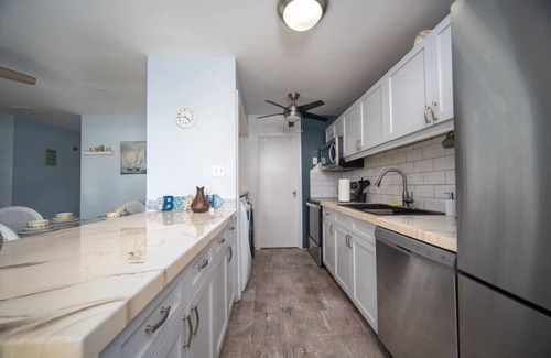 Estate Altona Apartment | Ocean View Oasis: 2BR/2BA