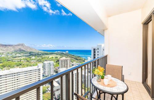 Waikiki Apartment | Ocean View Oasis with Free Parking, A Waikiki Gem!