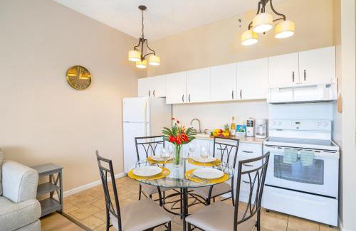 Waikiki Apartment | Ocean View Oasis with Free Parking, A Waikiki Gem!
