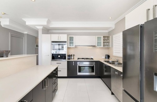 Terrigal Apartment | Ocean View Penthouse | Views, WIFI | Accom Holidays