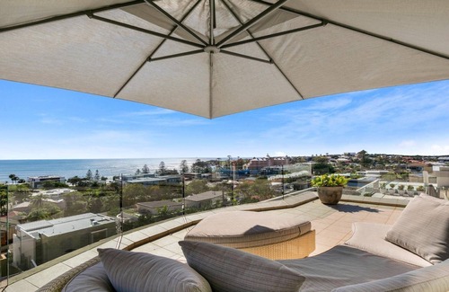 Terrigal Apartment | Ocean View Penthouse | Views, WIFI | Accom Holidays
