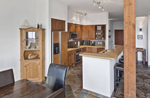 Ucluelet Condo | Ocean View Property - Black Rock Ridge