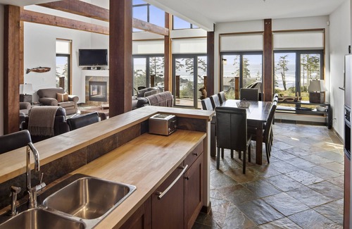 Ucluelet Condo | Ocean View Property - Black Rock Ridge