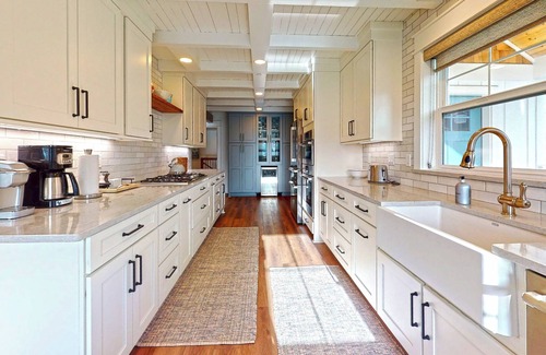 Seaside House | OCEAN VIEW: SERENITY HOUSE: Seaside Vacation Homes, Inc Managed