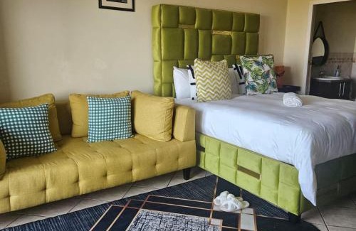 Port Edward Hotel | Ocean View Villas F3