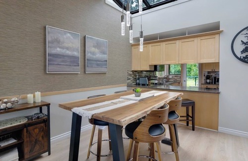 North Oyster Condo | Ocean views, heated pool and private beach on Vancouver Island. nInn of the Sea!