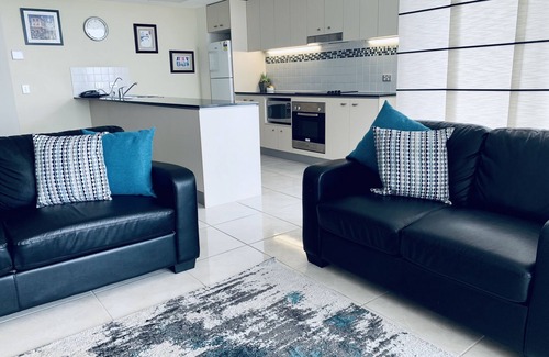 Caloundra Hotel | Ocean Views Resort