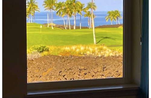 Waikoloa Condo | Ocean views with private restaurant and pool bar. Last minute specials.