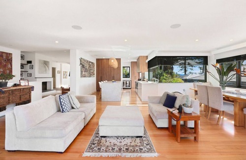 Newport House | Ocean Vistas - Spectacular Beach & Coastal Views