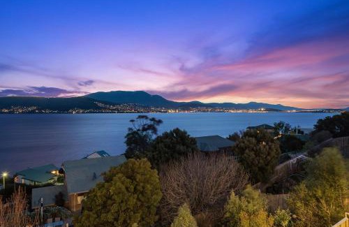 Tranmere House | Oceana Escape panoramic views luxury and space