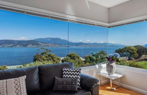 Tranmere House | Oceana Escape panoramic views luxury and space