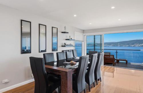 Tranmere House | Oceana Escape panoramic views luxury and space
