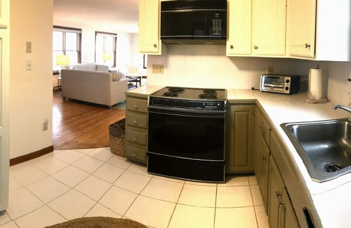 Barnstable House | OCEANFRONT! 4.2 STEPS to Shore!