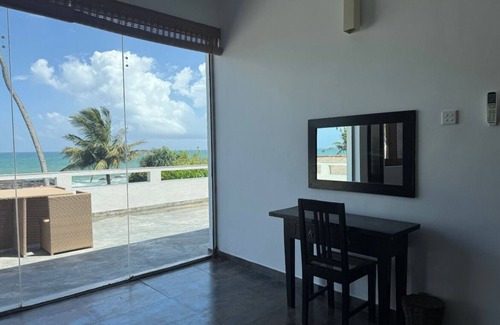 Devinuwara Villa | Oceanfront 5-bedroom villa with pool & chef on Sri Lanka's Southernmost point