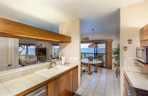Keauhou Condo | Oceanfront at the Kanaloa w/A/c!