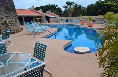 Estate Golden Rock Condo | Oceanfront Condo - Four Steps to Beautiful Sugar Beach