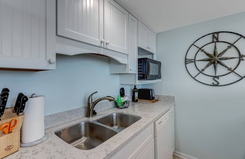 Fernandina Beach Condo | Oceanfront Condo, Beachwalker 1156 2br/2ba w/loft