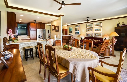 Wailua Condo | Oceanfront condo w/private lanai, amazing views & pool access - steps to beach