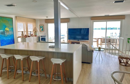 Monroe County House | OCEANFRONT Home in Key Largo with golf cart. Leave your boat in your backyard