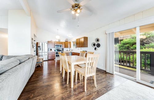 South Beach House | Oceanfront Home with Private Deck & Water Views, Full Kitchen, Free WiFi