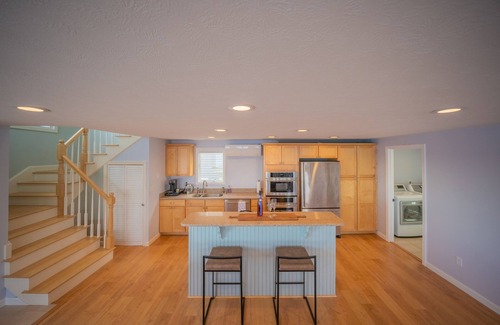 Camp Ellis House | Oceanfront home with Stunning views, Private Deck
