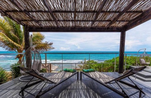 Treasure Beach Villa | Oceanfront