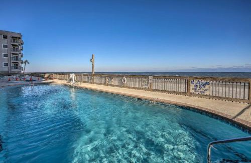 Garden City Apartment | Oceanfront Oasis with Deck and Resort Beach Access!