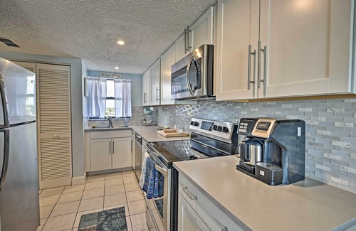 Ormond-by-the-Sea Condo | Oceanfront Ormond Beach Getaway w/Balcony!
