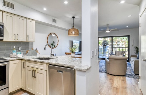 Surfcrest Village Condo | Oceanfront, Pool and Ocean Views, Complete Remodel, 2 Balconies, 2 Masters! $300 in Free Tickets!