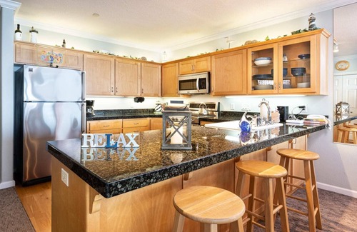 Depoe Bay Condo | Oceanfront, Watch Whales - Reflections by the Sea