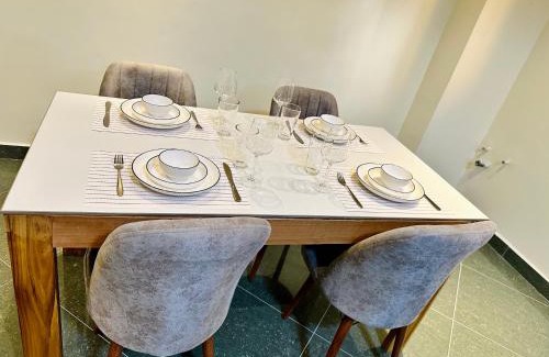 Kivukoni Apartment | Oceans-Opulence/3BR-5 BEDS