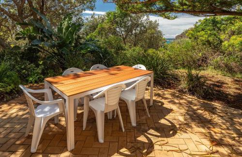 Boomerang Beach Apartment | Oceanside 007