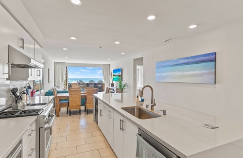 Townsite Condo | Oceanside Oasis - Oceanfront Luxury 700S-103