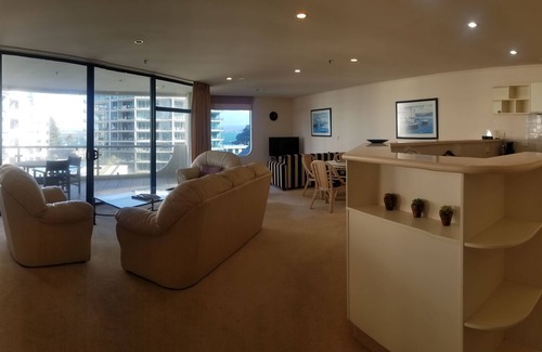 Mount Maunganui Apartment | Oceanside Resort & Twin Towers