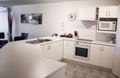 Mount Maunganui Apartment | Oceanside Resort & Twin Towers