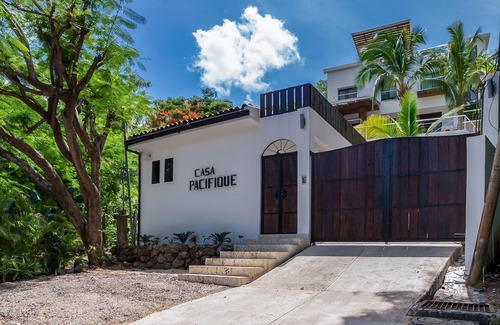 Potrero Villa | Oceanview 4BR Villa, Great Sunsets, Tranquil Beaches, Dining Nearby, Concierge