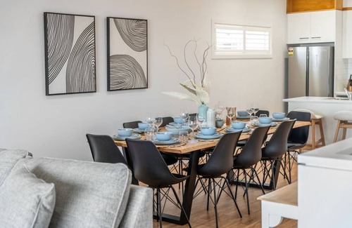 Encounter Bay House | Oceanview at Encounter - 4BR Family Escape