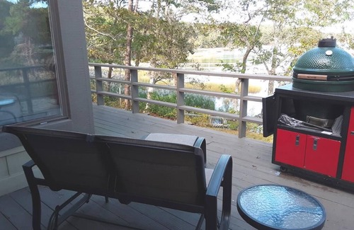 Summersea House | Ockway Bay Waterfront with Dockin New Seabury
