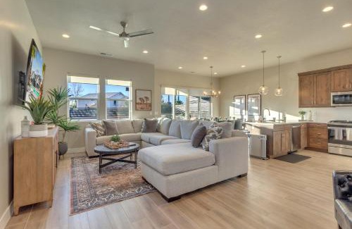 Santa Clara House | Ocotillo Springs Resort 40 Private Hot Tub, Community Pool, and More