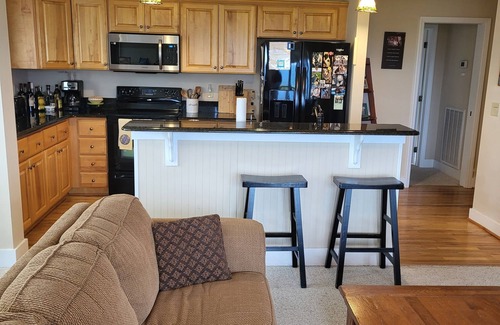 Banner Elk Condo | OctLeaf Season AppSt Games. Sun thru Wed $pecials Oct thru November