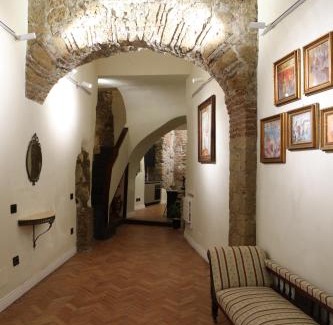 Naples City Centre House | Odeon Neapolis