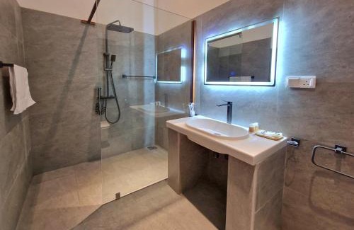 Pottuvil Division 2 Hotel | Odyssey Boutique Hotel