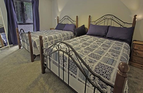 Mullingar Other | Offers available at Lake Lodge on the shores of Lough Owel in Westmeath