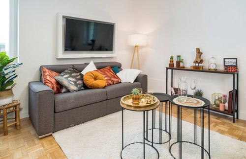Freilassing Apartment | OG2 R" Helle 80m² 3-Zimmer Wohnung nähe Salzburg