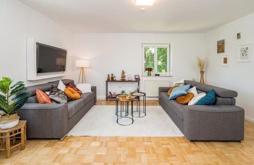 Freilassing Apartment | OG2 R" Helle 80m² 3-Zimmer Wohnung nähe Salzburg
